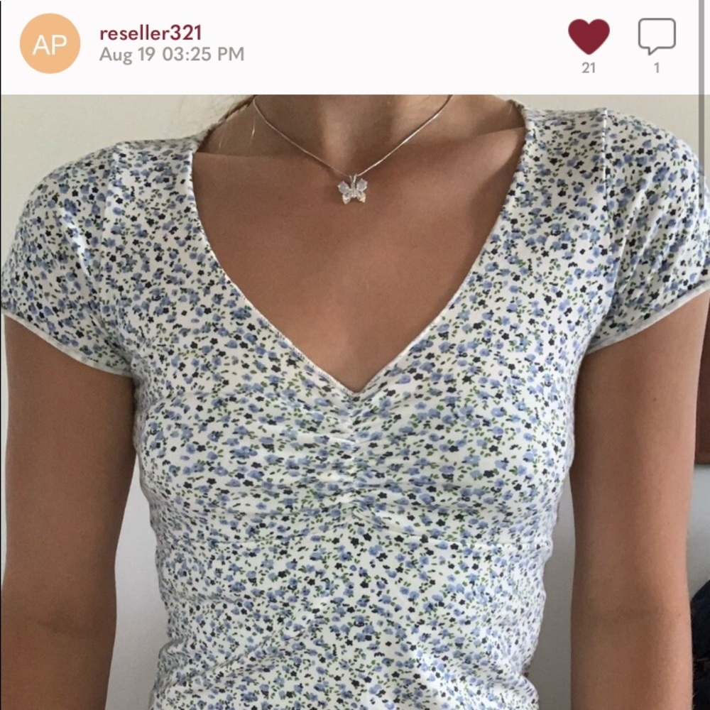 SOLD $15 rare floral gina!!!